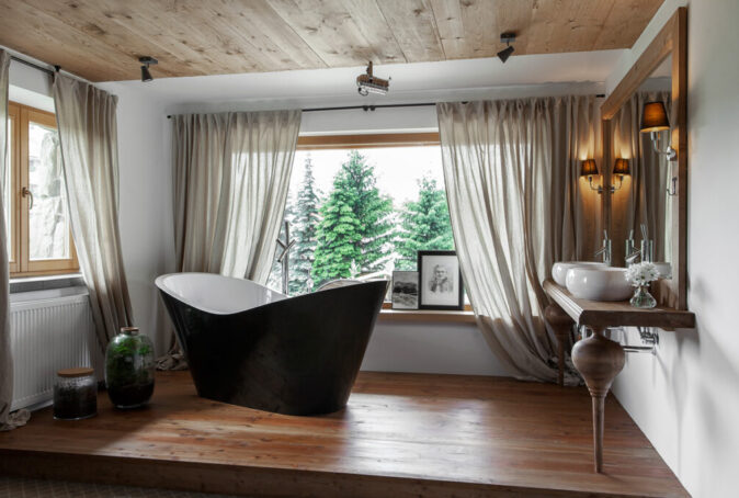 VillaGorsky_bath_in_bedroom